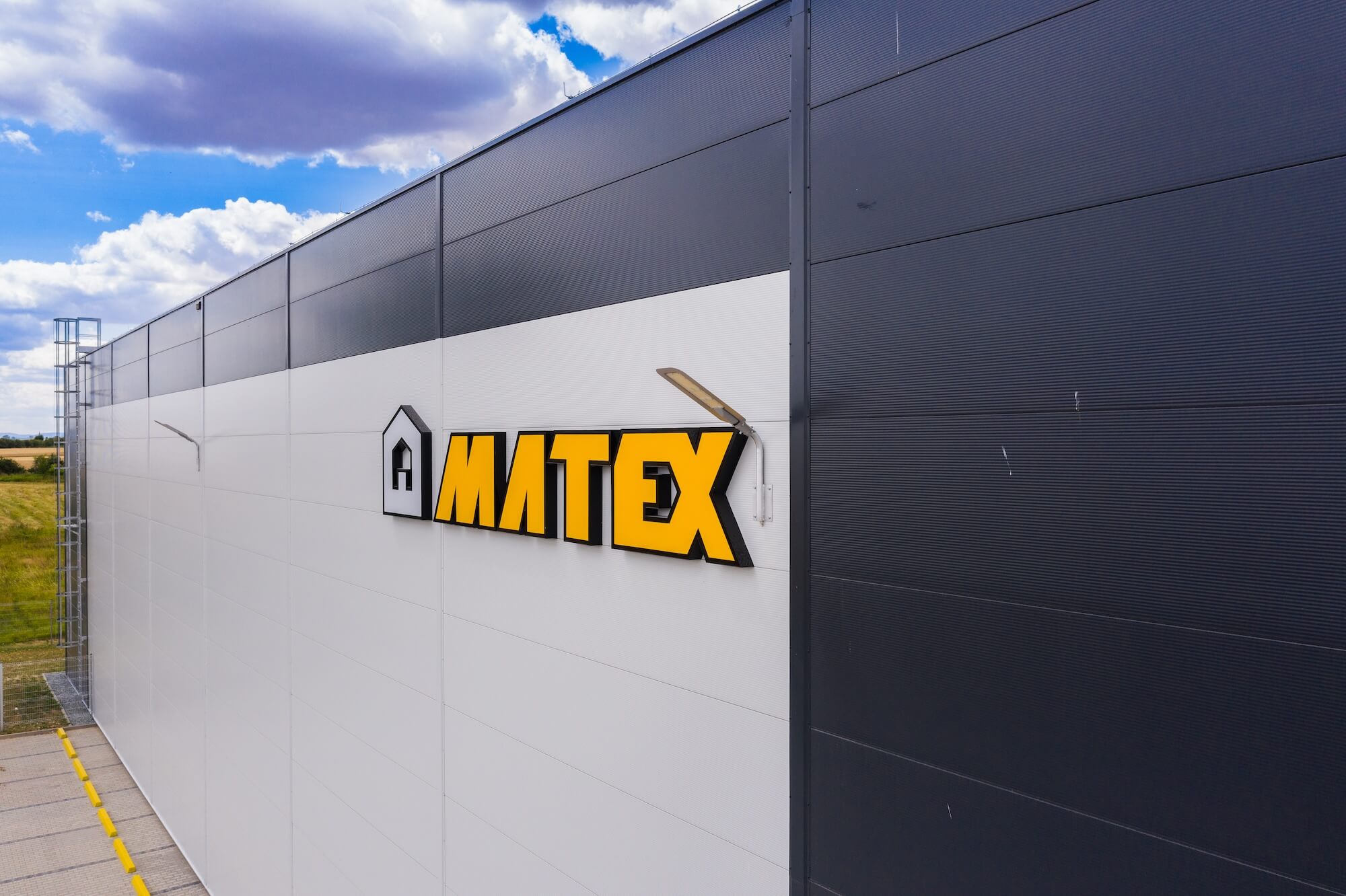 Budowa hali magazynowej | Kostomłoty